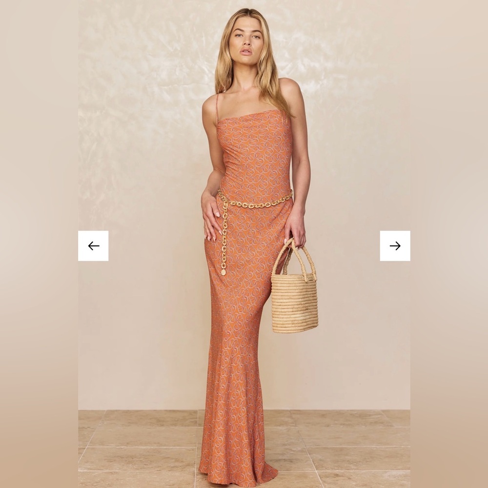 Elegant Orange Patterned Dress